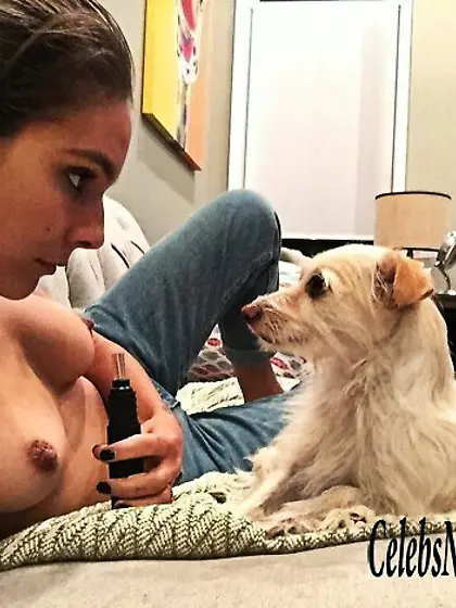 Caitlin Jean Stasey Nude