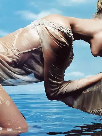 Donna Air UK Stunner