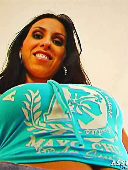 Brunette babe huge boobs