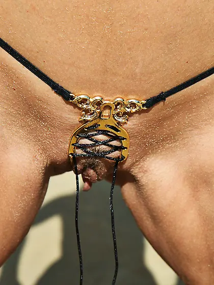 Extreme Bikinis from Dubio Bikinis web page