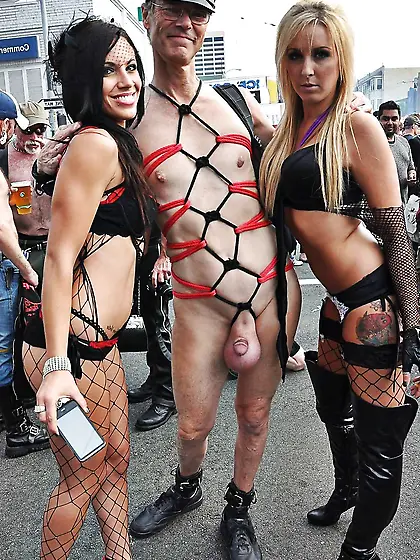 Freaky amd funny CFNM in public