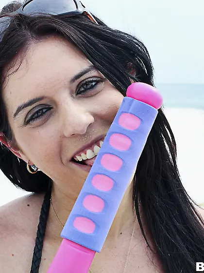 Marvelous babe with seductive nipples enjoys outdoor photography