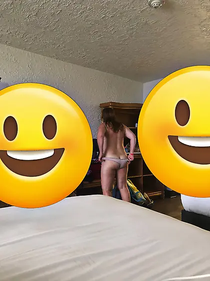 Spy pics---woman spied on in their panties