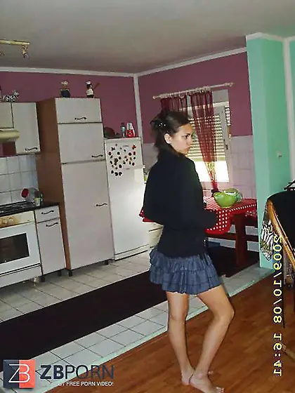 Ivana Molten Teenager