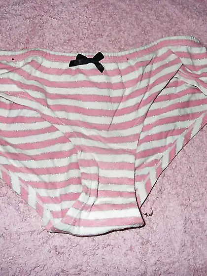 Jiggly teenager gals g-strings