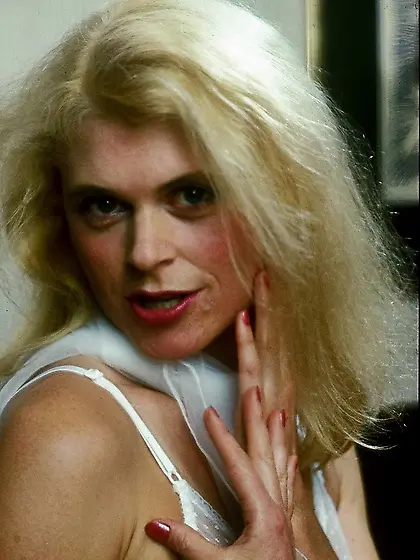 Steaming hot blonde teases