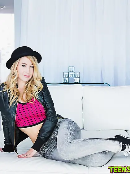 Curly hair blonde black