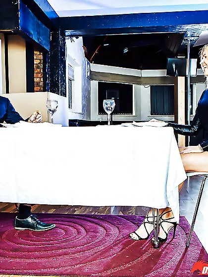 Sexy wife Anissa Kate does not mind sucking dick in public