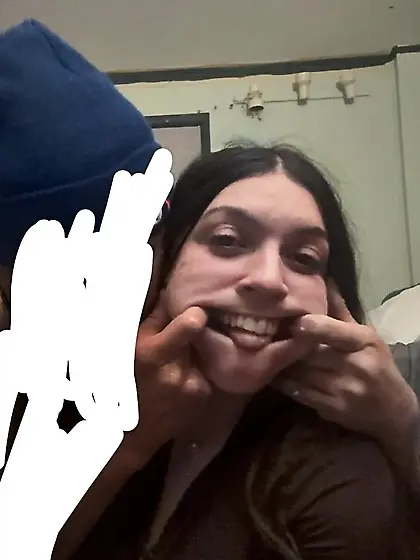 Karina Aubrey Feuti | Random Dumb Cunt from Reddit