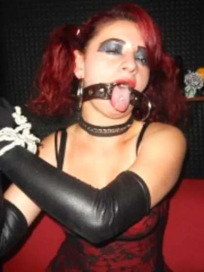 Brunette Teen Alyce.