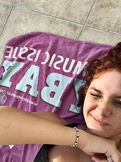 Amateur Girls Showing Off