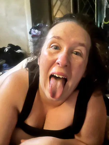 4'9" white ex. lives for big black cocks and cu