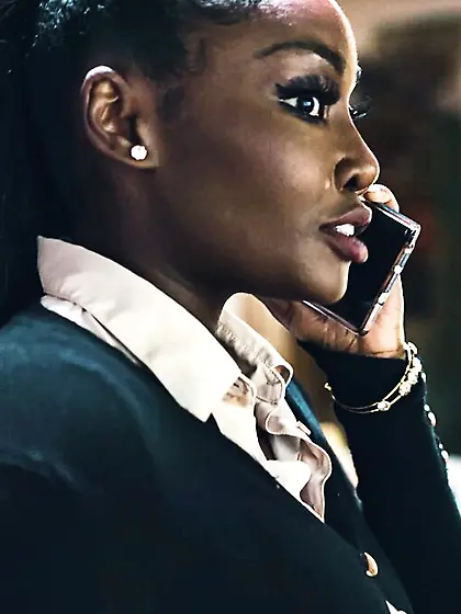 Long-haired ebony chick enjoys