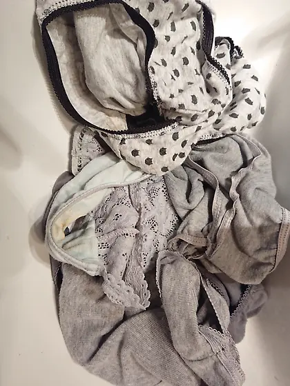 Masturbation dans ses culottes