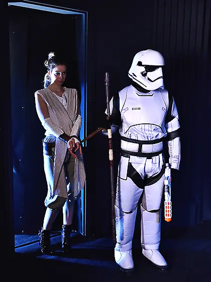 Princess Leya bonked by black cyborg and white evil man being do