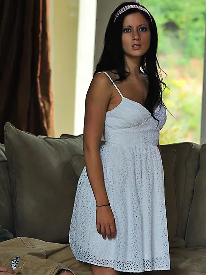 Raven haired Loren FTV with blue eyes takes sturdy dick in her w