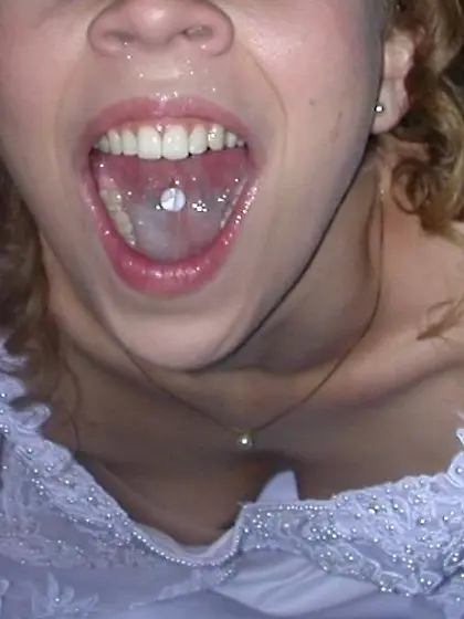 Young N. E.  Mom naked for the Web