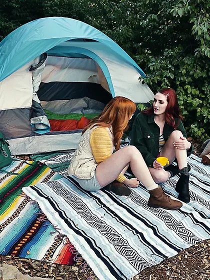 Lacy Lennon and Aria Carson licking with vigorous energy