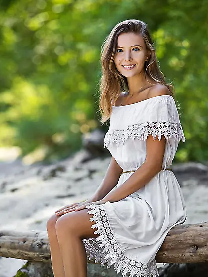 Some girls are wild mess, but Princess Clover is so tidy