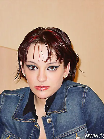 18 yo with daddy issues takes 3 loads to...