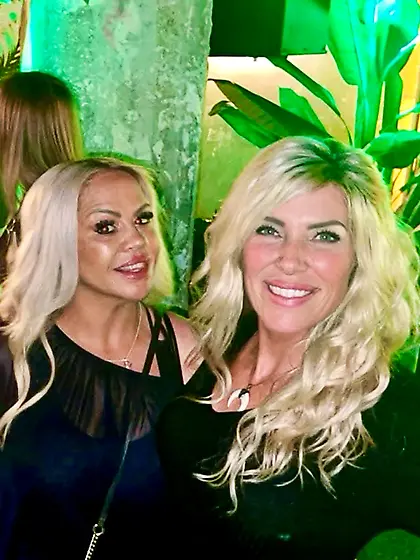 Wifes Slutty Divorced Friend I’ve Dickflashed 3-