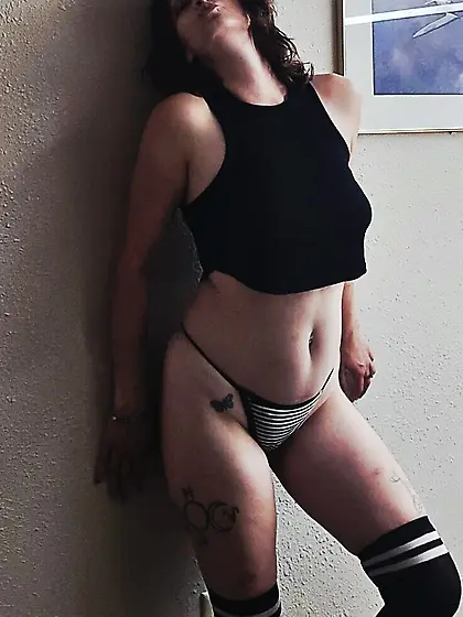 Adriel Leigh Free Photos