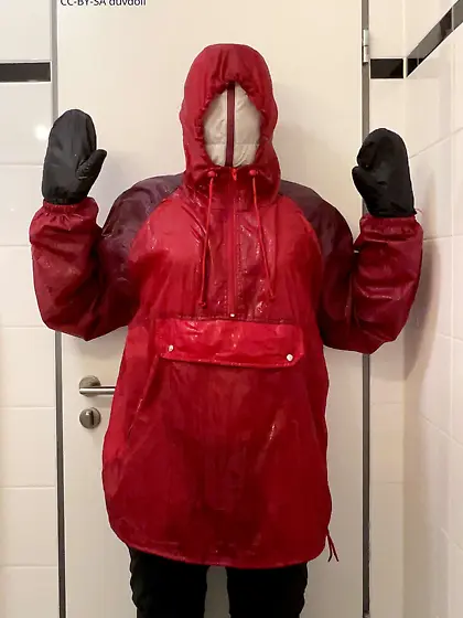 duvdoll in wet etirel rain jacket and down jacket