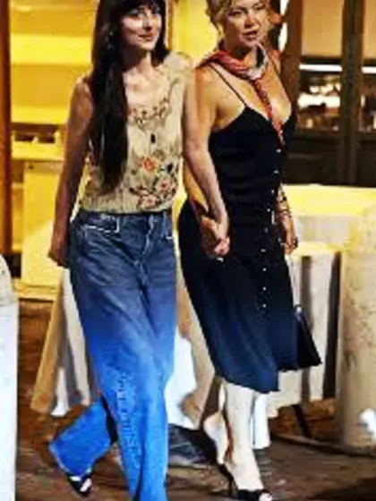 Dakota Johnson and Kate Hudson