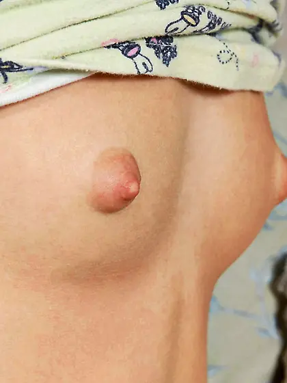 AnnaBelle Lee spreads her sexy legs on the bed and then plays wi