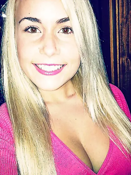 Facebook teen slut Maggie for CUM and COMENT