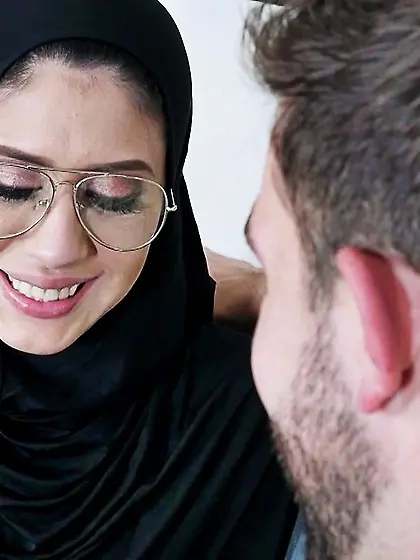 Slim arab slut pussy