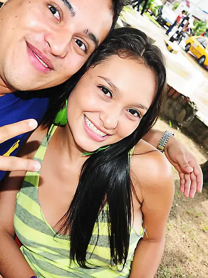 Busty latina pussy stretched