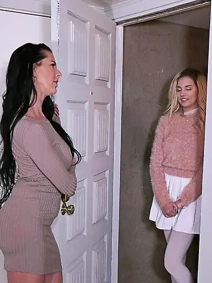 Pretty blonde chick pounded hard by girlfriend