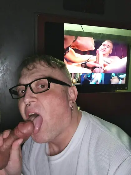 VenemousVixxxen,  SissyBillieJay,  VikkiSixxx,  Me!