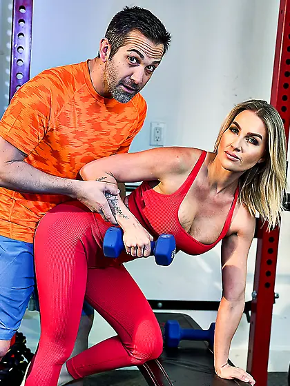 Juggy blonde MYLF Andi Avalon gets fucked in the gym