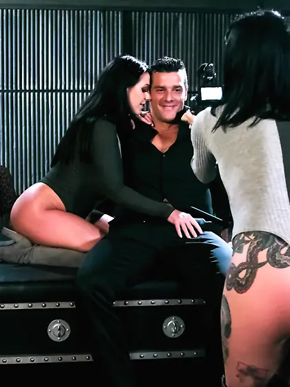 Wild an oily XXX threesome with Joanna Angel and Angela White