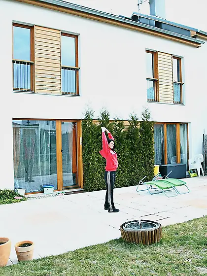 Sportsgirl in red hoody has a tradition of masturbation after mo