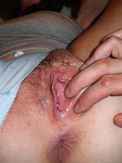 Young N. E.  Mom naked for the Web