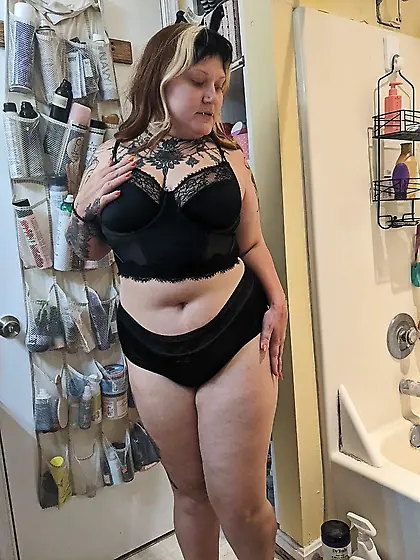 G’ana the fat dirty whore