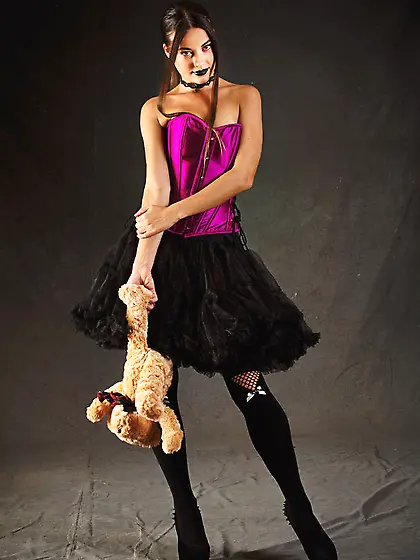 Goth hottie displays sexy