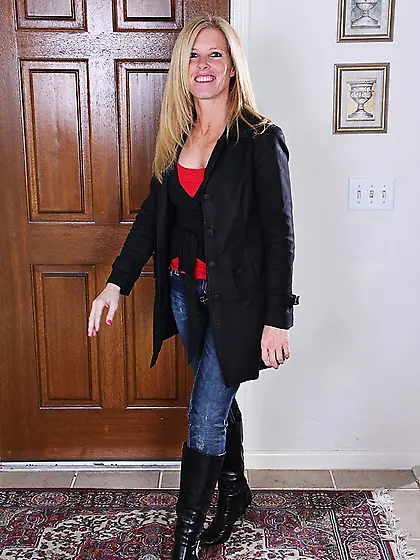 Cute amateur blonde mom