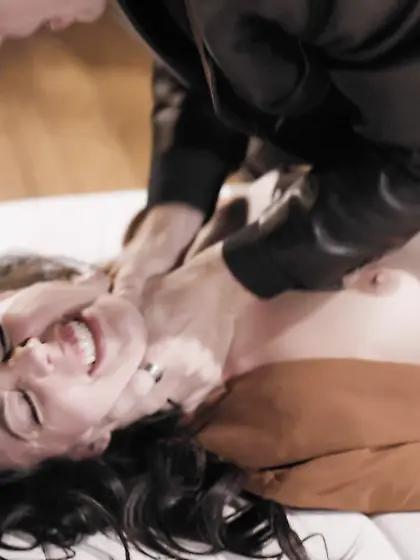 Whitney Wright gets eaten out and screwed by curly-haired dude