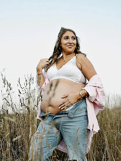 Jen Yummy White MILF PREGNANT Teacher