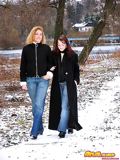 Models pleased horse cum