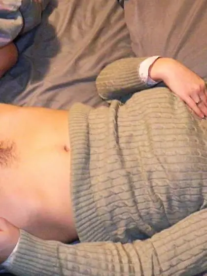 Young N. E.  Mom naked for the Web