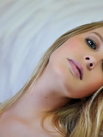 Breath Takers presents Rose in Marquise.