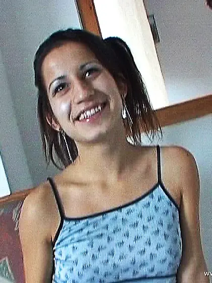 Horny dude stimulates his sweet girlfriend's twat with sex