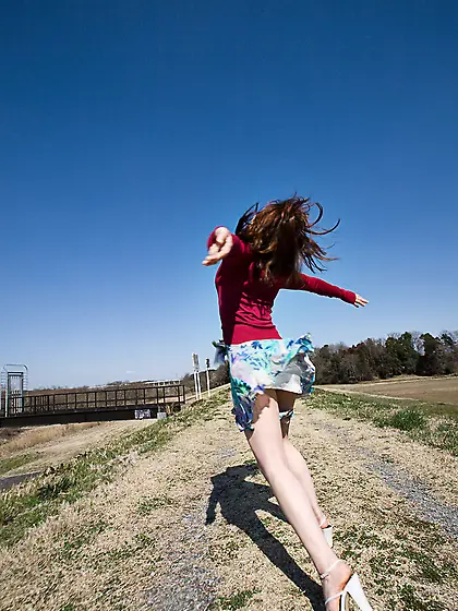 Big boobs with brown nipples of Maiko Kazano look wonderful on t