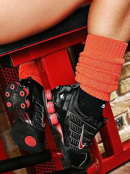 Gorgeous blonde gives a nice footjob before having sex instead o