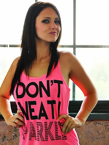 Brunette chick Bailey Knox is pulling off her cool t-shirt and s